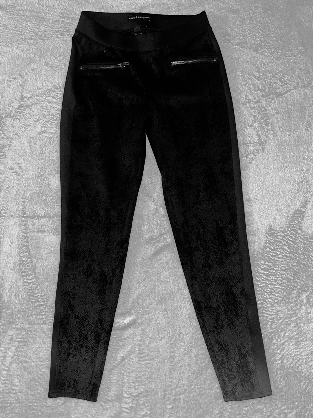 Rock & Republic Women’s Medium Black Flocked Pull On Stretch Skinny Pants EUC